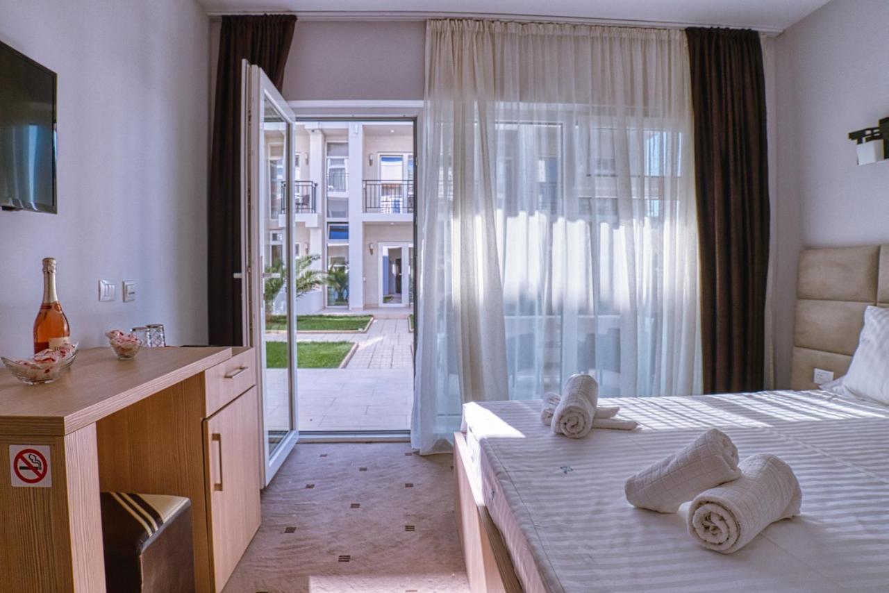 Sammos Beach Resort Năvodari Kültér fotó